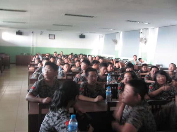 《成长之旅》军事励志夏令营圆满成功