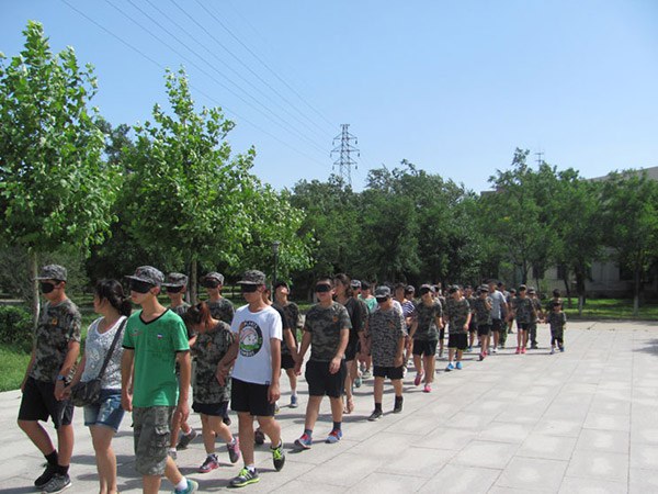 军事励志夏令营火热进行中