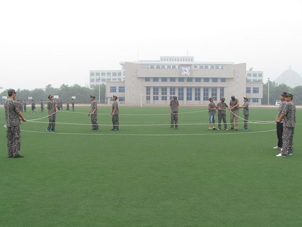 军事励志夏令营火热进行中