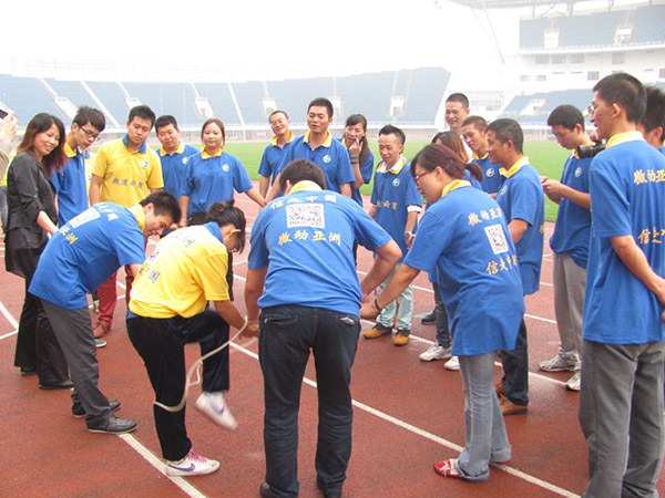 “微道云商”销售团队在奥体中心基地学习并进行团队打造