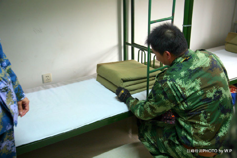 北京金思黛美容美发有限公司军事拓展活动