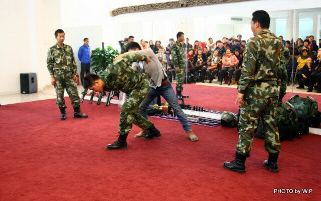 朝阳教委民办幼儿园园长观摩可儿幼儿园防恐、防火常识及安全疏散演习