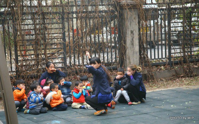 朝阳教委民办幼儿园园长观摩可儿幼儿园防恐、防火常识及安全疏散演习