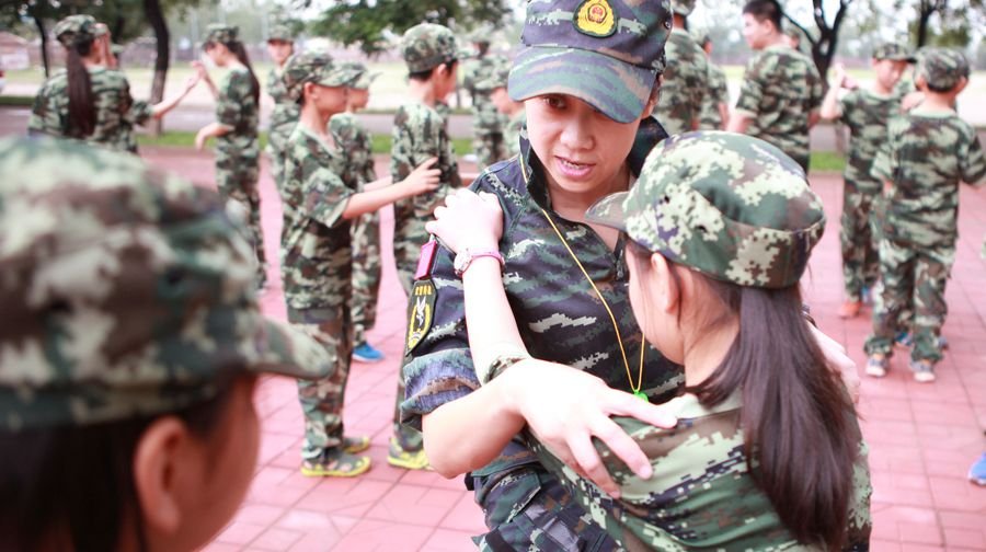 超级战士 ——巨峰成长(二十八天)军事夏令营