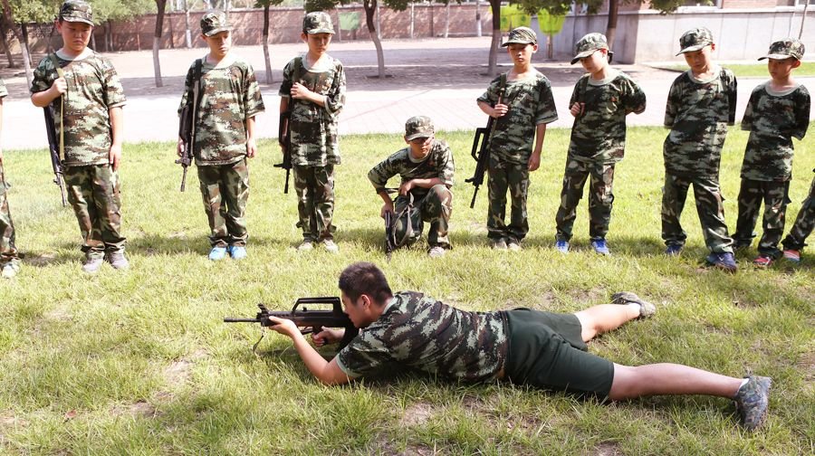 超级战士 ——巨峰成长(二十八天)军事夏令营