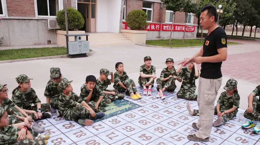 超级战士 ——巨峰成长(二十八天)军事夏令营