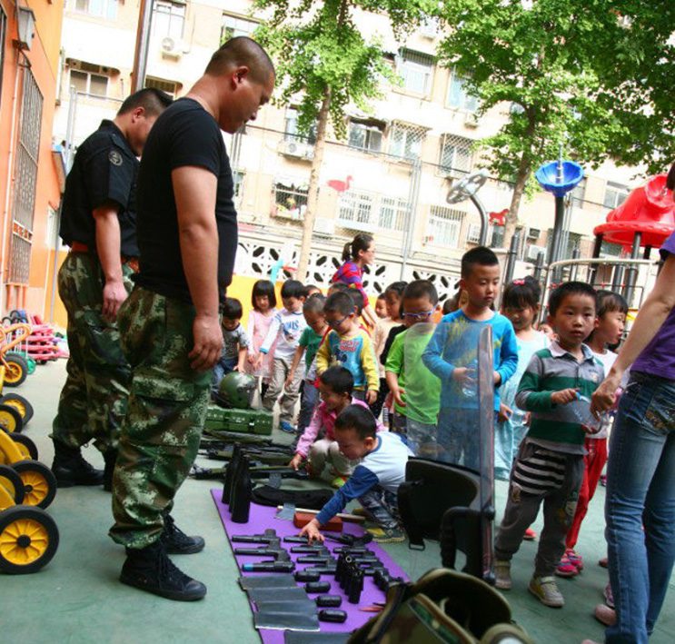 和平街幼儿园(分园)防恐培训