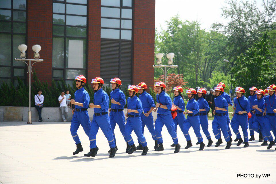 中国人民大学开展首次反恐防暴应急综合演练 巨峰特训应邀参加