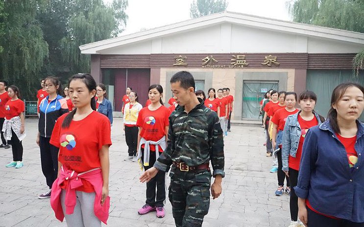 大脑英才军训、拓展培训