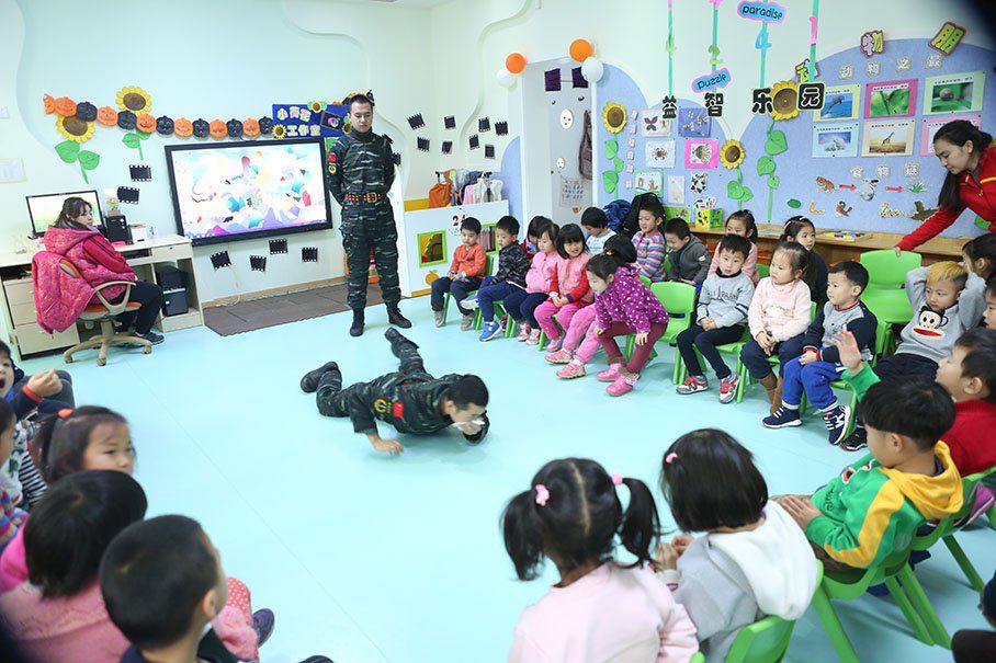 西坝河幼儿园消防知识讲座、安全疏散、防恐怖袭击