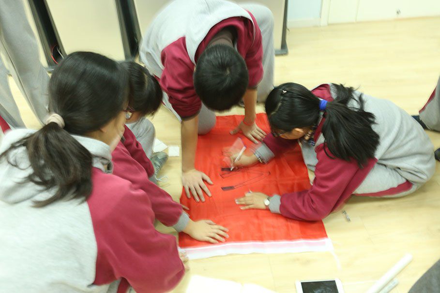 巨峰特训再次走进19中开展拓展活动