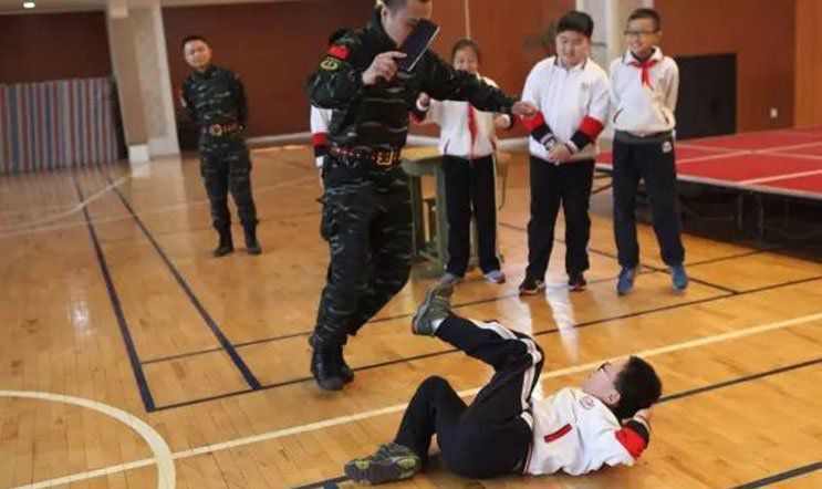 防恐安全从我做起——陈经纶中学帝景分校