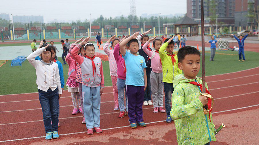 东升实验小学升旗仪式