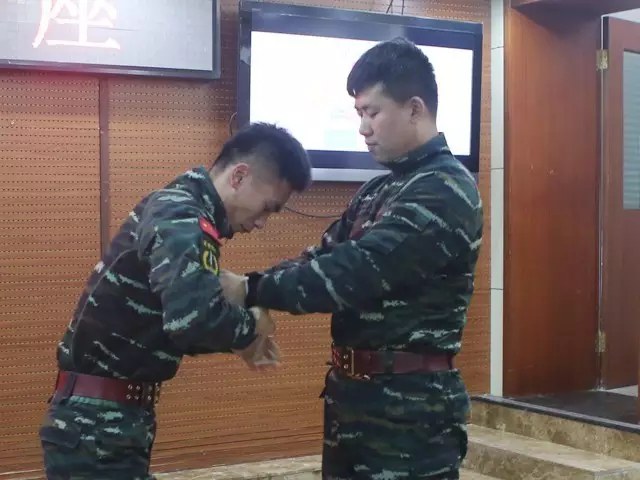 首都医科大学附属中学防恐防暴培训