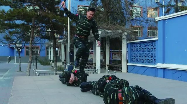 中国科学院附属实验学校消防安全疏散演练