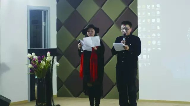 “巨峰教育”与“慧童教育”圣诞节联谊会