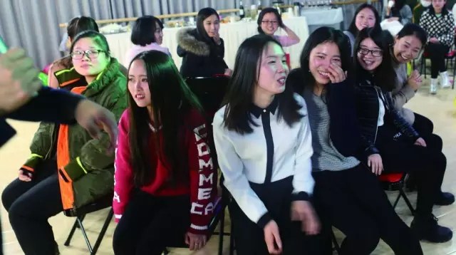 “巨峰教育”与“慧童教育”圣诞节联谊会