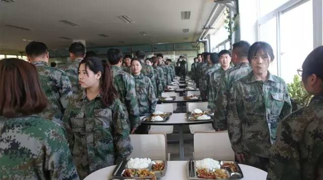 承德庄普公司军训