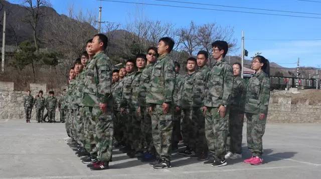 承德庄普公司军训