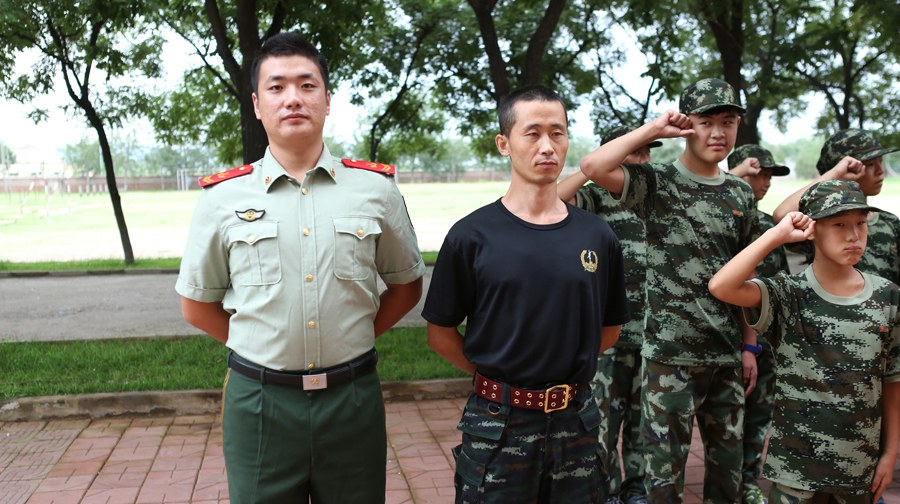 巨峰夏令营开营仪式