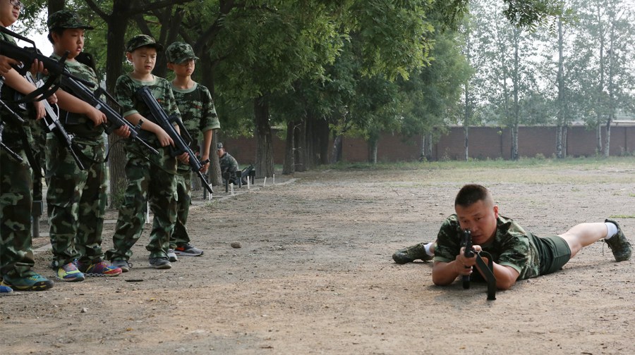 感受军人的力量