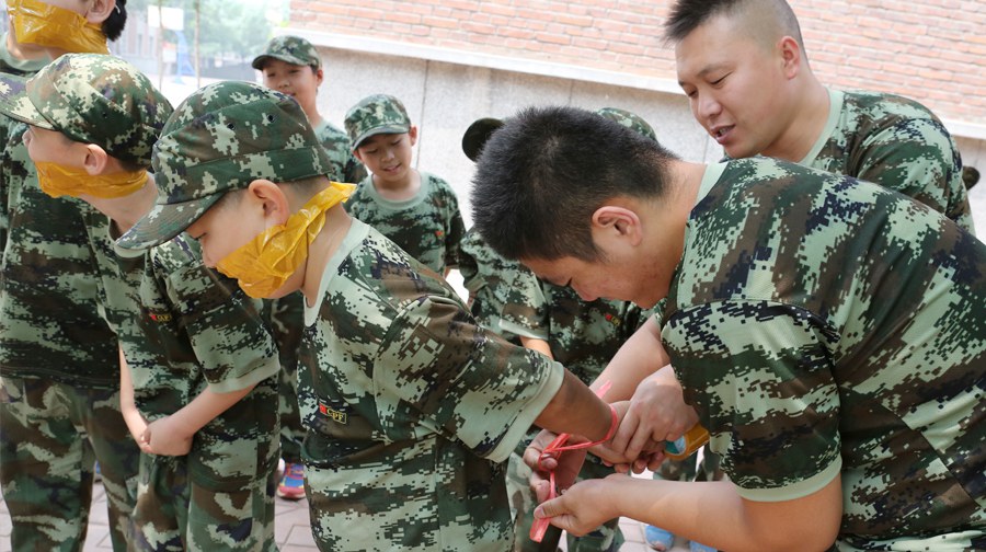 防恐演习 巨峰安全教育培训