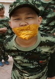 防恐演习 巨峰安全教育培训