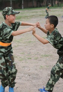 丰富多彩的户外拓展活动