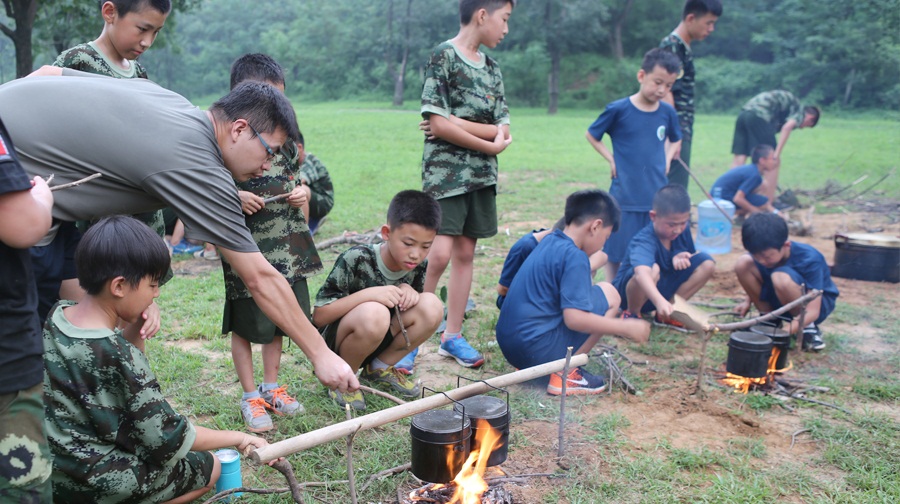 参加夏令营活动为孩子们插上梦想的翅膀