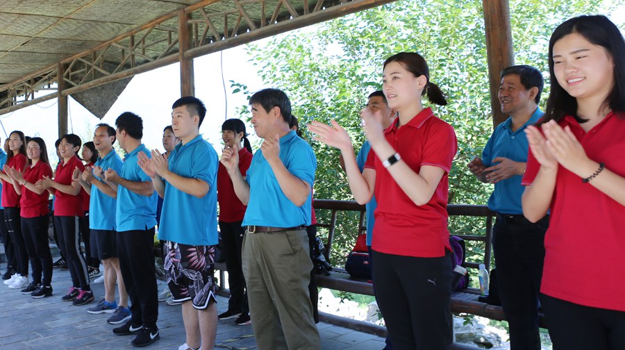 北京金叶物业户外拓展活动